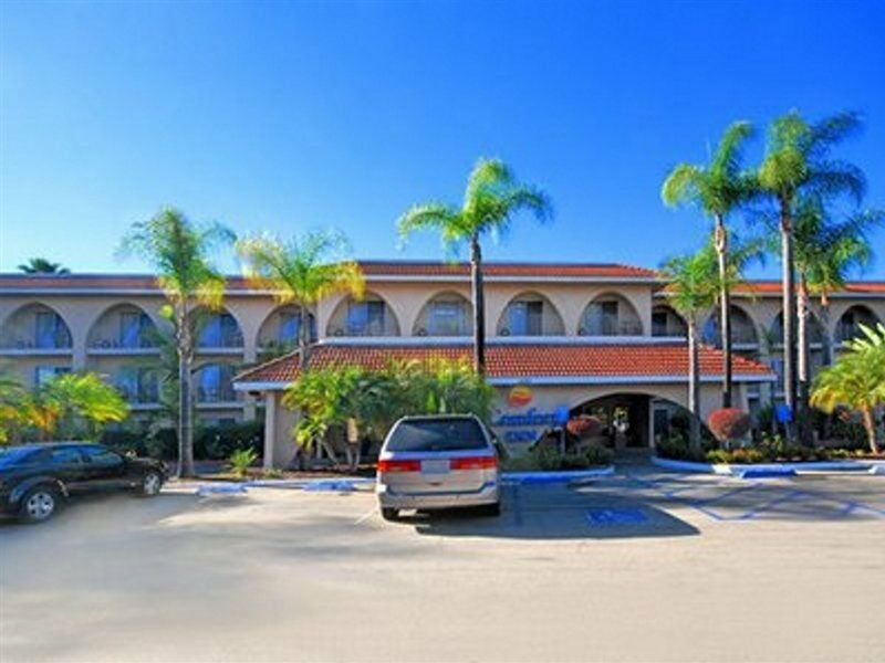 Comfort Inn Escondido San Diego North County Exterior photo